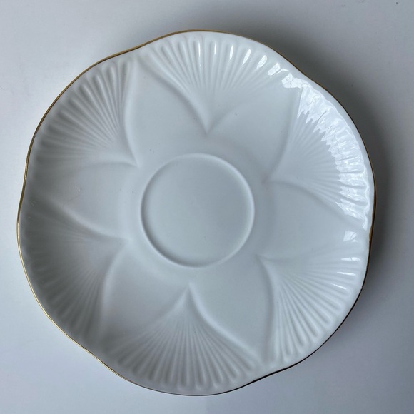 Shelley Tea Cup and Saucer W/ Gold Trim - Picture 6 of 7